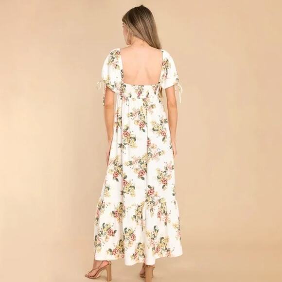 NWT AURA "Whimsical Blooms" Floral Print Tiered Maxi Dress (Off-White | Size S) - Picture 3 of 7